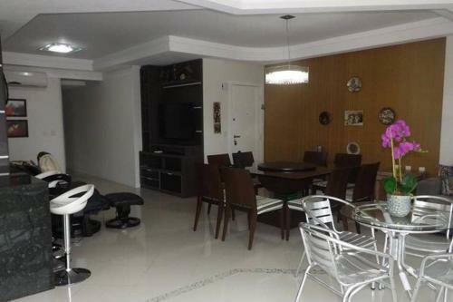 Apartamento 3 Su�tes Pr�ximo A Praia