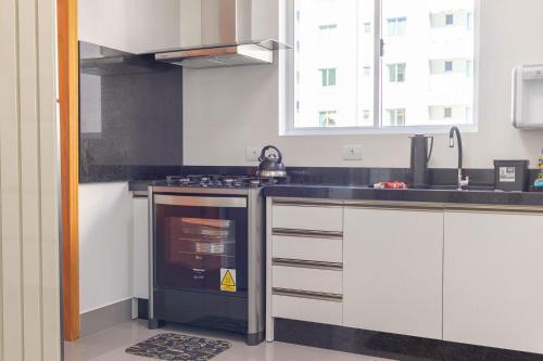 Apartamento Apto Com Area Gourmet Perto Da Meia Praia, Itapema