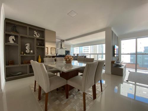 Lindo Apartamento Com 3 Suites Finamente Mobiliado !