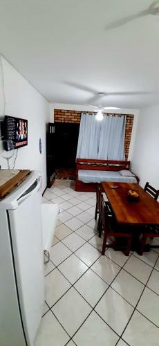 Hostal Residencial Rog�rio Beachmar