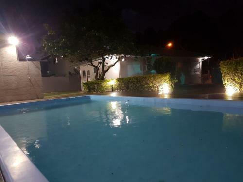 Casa Piscina Pr�xima Praia