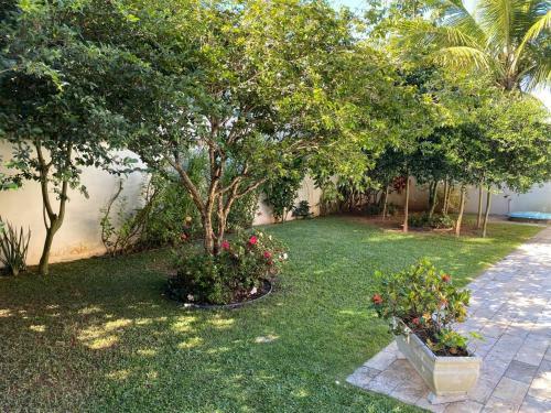 Casa 3 Dormit�rios Jurere Internacional