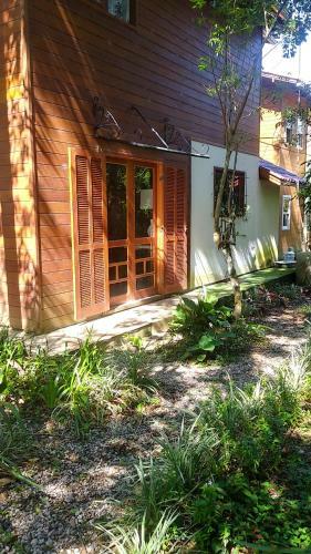 Mema Ref�gio Verde E Praia - Casa Temporada