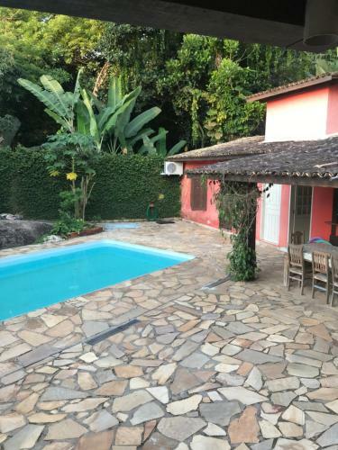 �tima Su�te A 860 Metros Da Praia Do Pereque Com Piscina