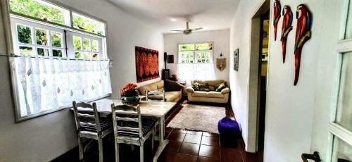 Aconchego E P� Na Areia Em Ilhabela