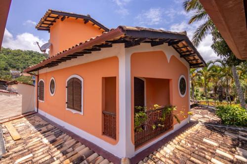 Casa Agrad�vel Com Piscina E Churrasqueira !