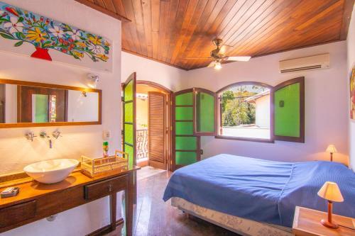 Casa Agrad�vel Com Piscina E Churrasqueira !