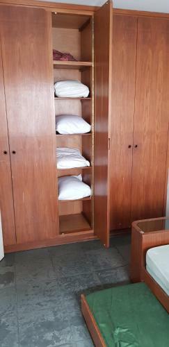 Apartamento Enseada � 450m Da Praia