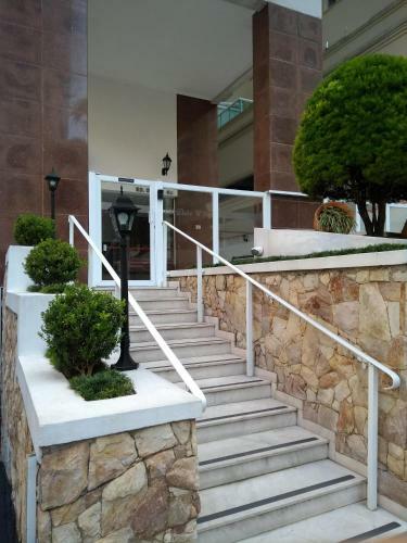 Apartamento Dulce Pitangueiras Guaruj� Com Varanda