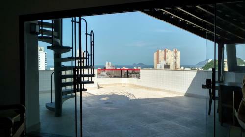 Apartamento Cobertura Triplex Na Enseada Com Piscina Privativa