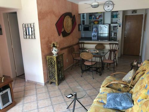 Apartamento Guaruj�