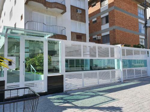Lindo Apartamento Enseada At� 6 Pessoas - 2 Quartos - 200mt Da Praia