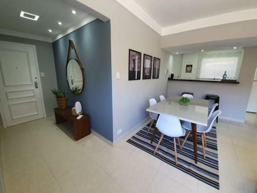 Lindo Apartamento Enseada At� 6 Pessoas - 2 Quartos - 200mt Da Praia