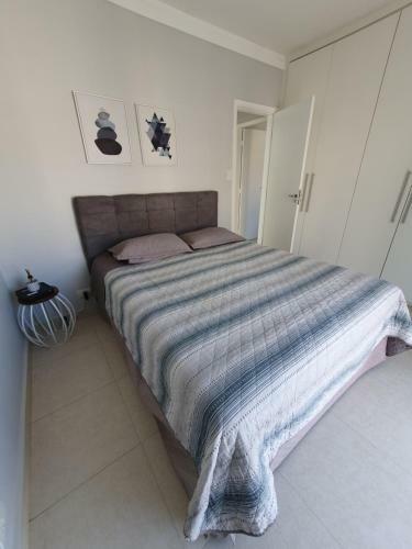 Lindo Apartamento Enseada At� 6 Pessoas - 2 Quartos - 200mt Da Praia