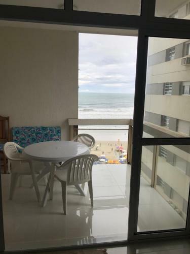 Apartamento Guaruj� Pitangueiras