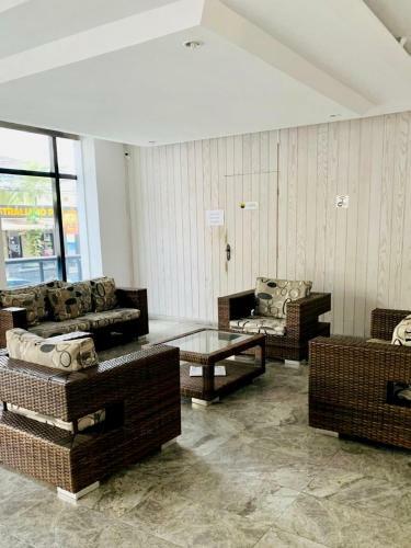 Apartamento Apto Com Piscinas, Sacada Gourmet, 2 Gar, 50 Mts Da Praia