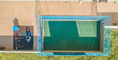 Apartamento Ap� Com Piscina E Ar - 2q Da Praia Da Enseada.
