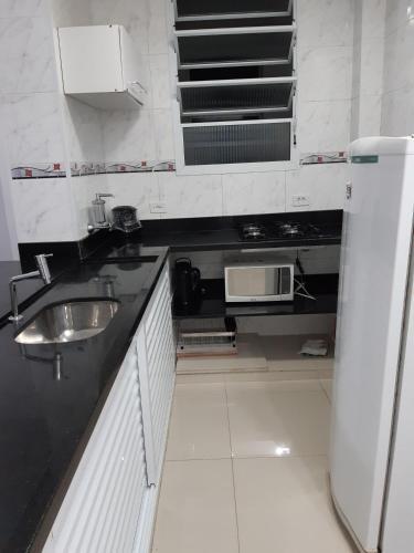 Apartamento Kitnet Guaruj� Pitangueiras (sem Garagem)