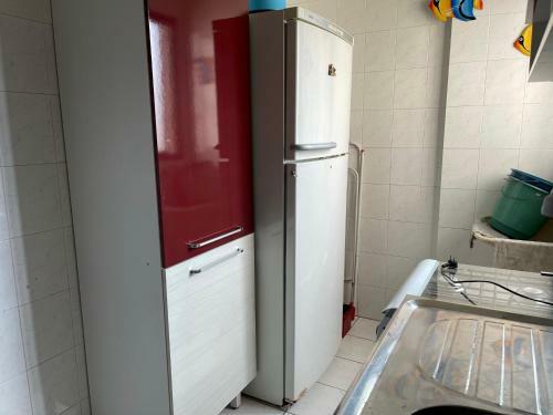 Confort�vel Apartamento 1 Dorm Com Piscina E Lazer