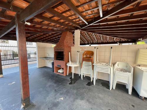 Confort�vel Apartamento 1 Dorm Com Piscina E Lazer