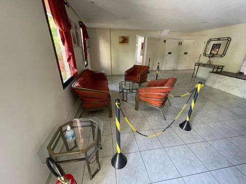 Confort�vel Apartamento 1 Dorm Com Piscina E Lazer