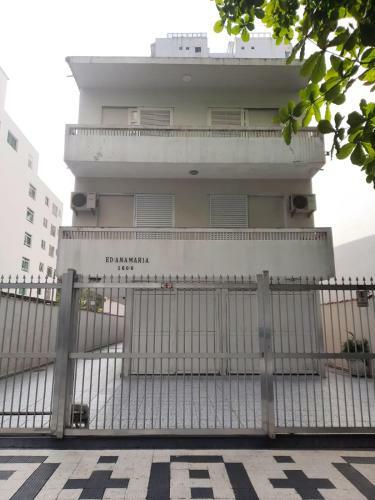 Apartamento A 1 Quadra Da Praia Pitangueiras.