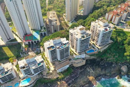 Apartamento Cobertura Duplex Com Vista Para O Mar E Piscina Privativa