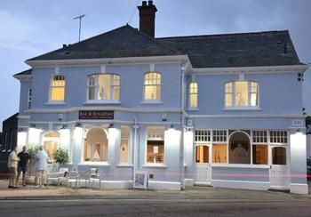 Bed & Breakfast Queen Phillippa