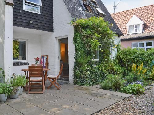 Crown Cottage