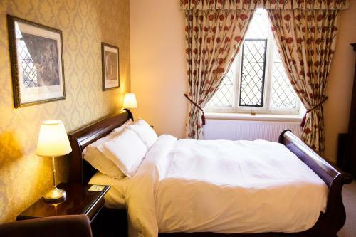 Hotel Nevill Arms Inn