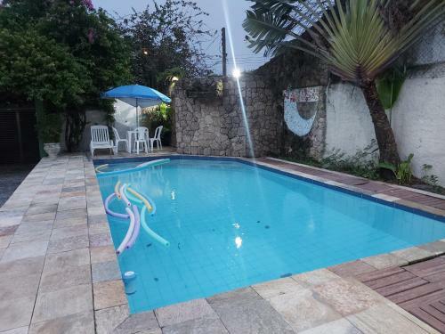 Casa Familiar Com Piscina, � 5 Minutos Da Praia