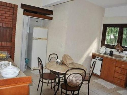 Apartamento 3 Suites, Ate 8 Pessoas,centro, Gramado