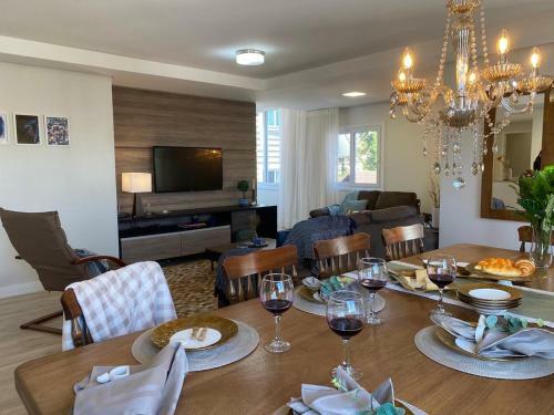 Apartamento Apto de Luxo, 3 Suites, 1 Master E 2 Americanas, Centro 300mtos Rua Coberta, Gramado