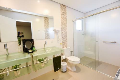 Apartamento Apto de Luxo, 3 Suites, 1 Master E 2 Americanas, Centro 300mtos Rua Coberta, Gramado