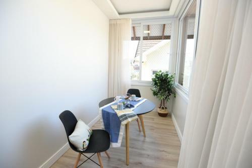 Apartamento Apto de Luxo, 3 Suites, 1 Master E 2 Americanas, Centro 300mtos Rua Coberta, Gramado