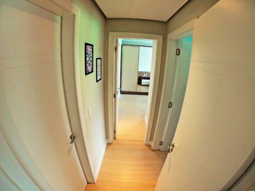 Este Amplo E Charmoso Apartamento Espera Por Voc�!