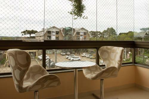 Apartamento Av Das Hort�nsias 3 Quartos 3 Banheiros