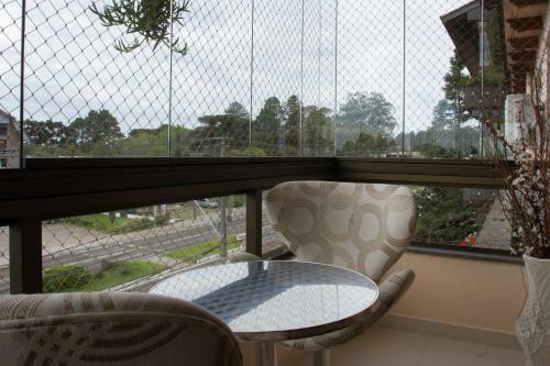 Apartamento Av Das Hort�nsias 3 Quartos 3 Banheiros