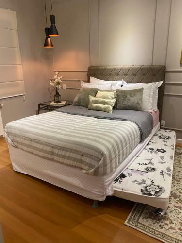 Lindo Apartamento A 1 Quadra Da Rua Coberta