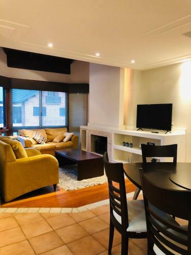 Apartamento Duplex 3 Quartos Com Sacada