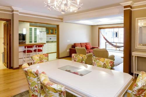 Apartamento Espa�o E Conforto, 3 Quartos, No Centro De Gramado