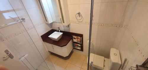 Apartamento Cobertura Na Borges De Medeiros - ( 3 Quadras Rua Coberta )