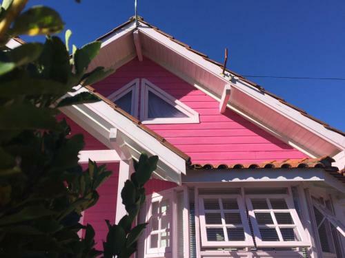 Chale Encantos Rosa House