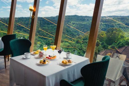 Hotel Rf Vision Restaurante Giratorio