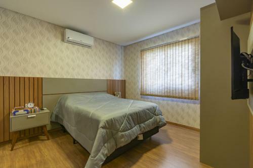 Rosa Apartamento Conte 205 B