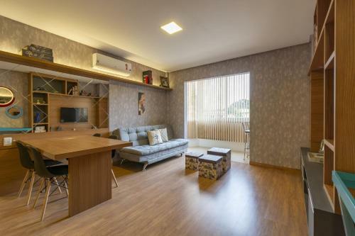 Rosa Apartamento Conte 205 B