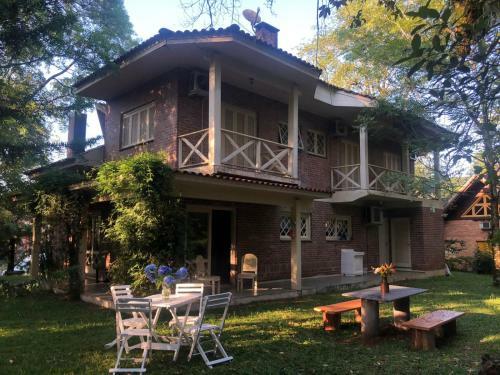Casa Do Bosque, Confort�vel, Em Local Espetacular!