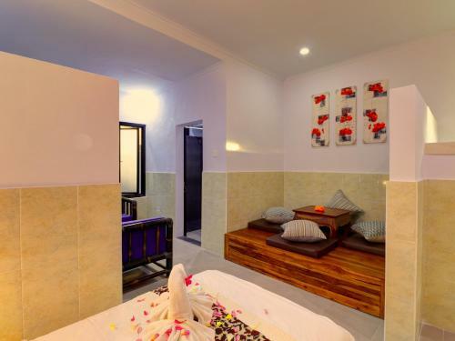 Rise Apartment Sanur With Pool