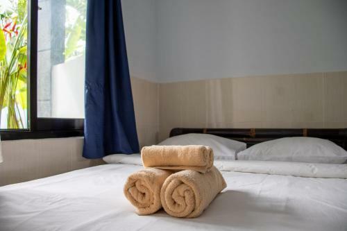 Rise Apartment Sanur With Pool