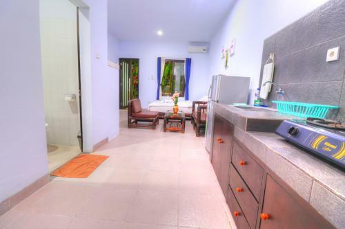 Rise Apartment Sanur With Pool